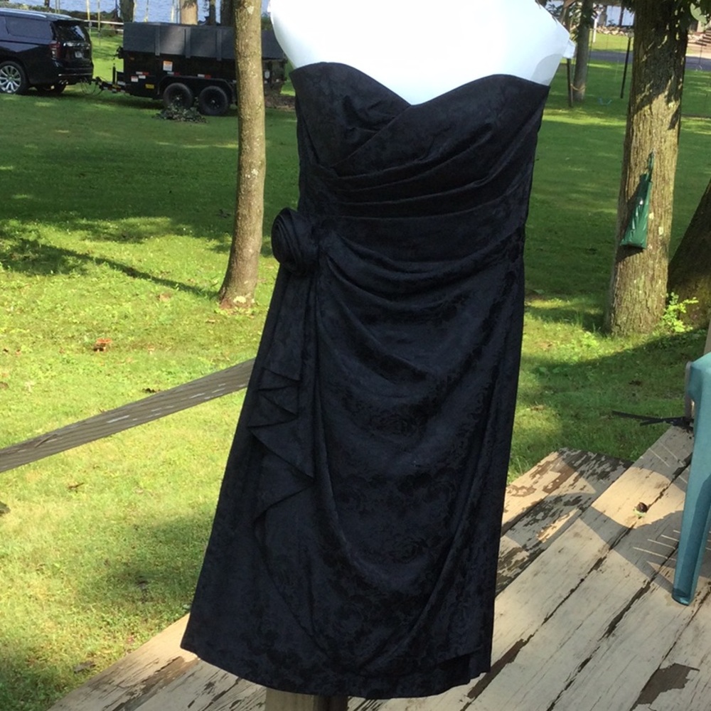 SILK STRAPLESS DRESS SIZE 8 SPENCER JEREMY